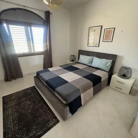 Penthouse With Seaviews 公寓 纳杜尔