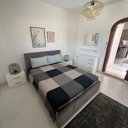 Penthouse With Seaviews *