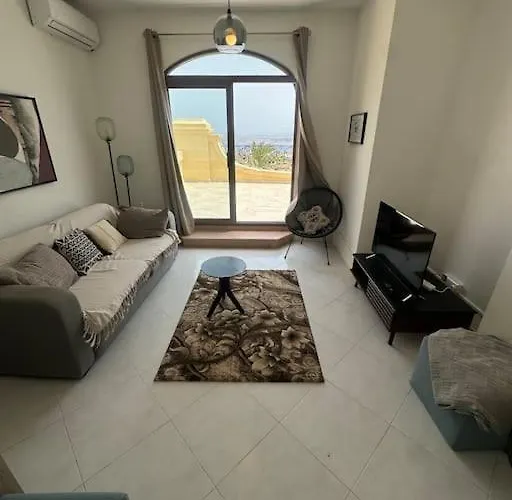 Penthouse With Seaviews Apartament Nadur